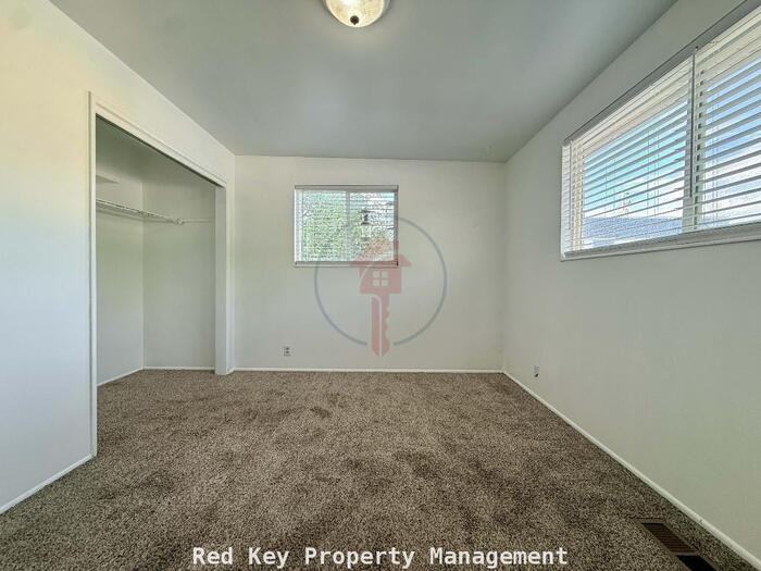 171 S Coleman St #A - Photo 6 of 12