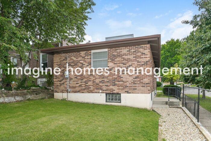 5535 Magnolia Ave - Photo 4 of 4