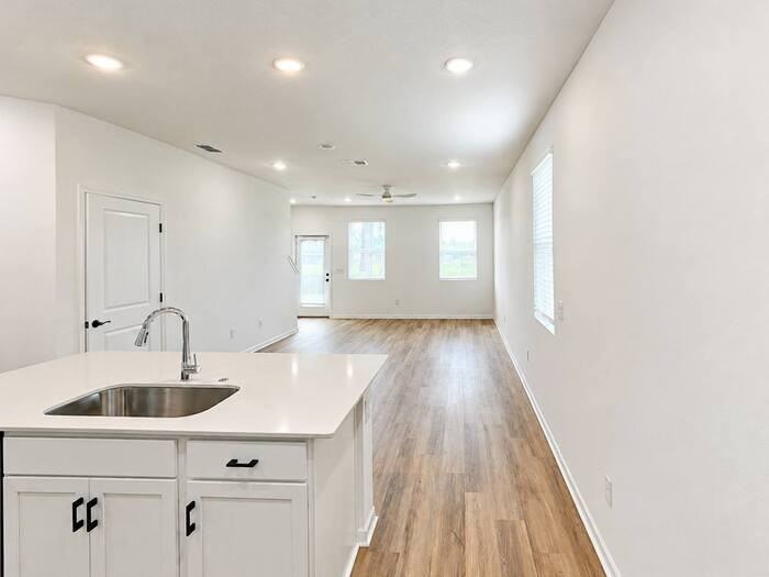 8672 Elmo Ln - Photo 5 of 44