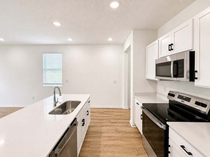 8672 Elmo Ln - Photo 7 of 44