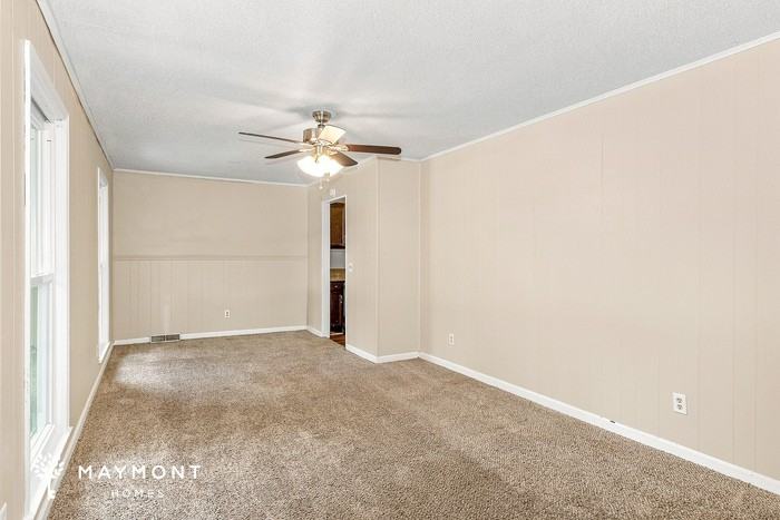 211 Kent Ct - Photo 5 of 16