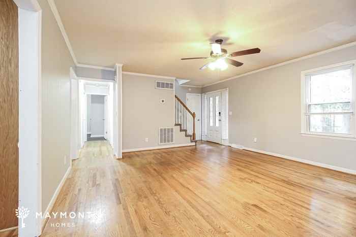 402 Roosevelt Dr - Photo 5 of 16