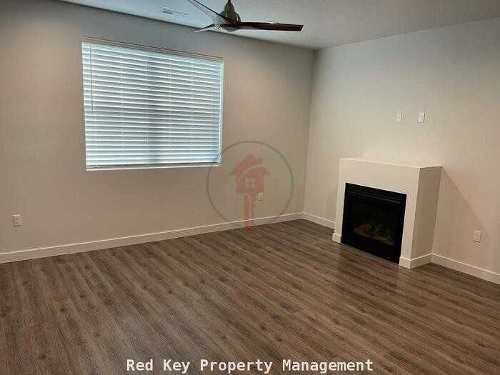 553 Smelter Rd - Photo 4 of 12