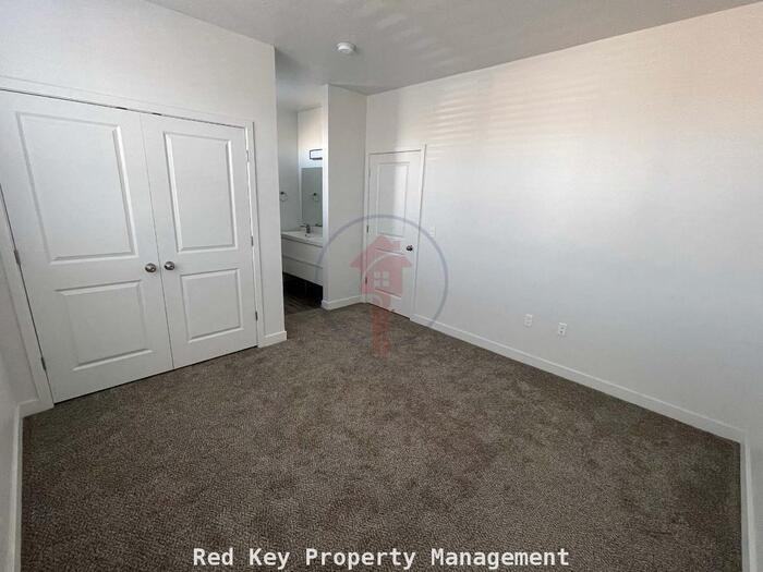 553 Smelter Rd - Photo 5 of 12