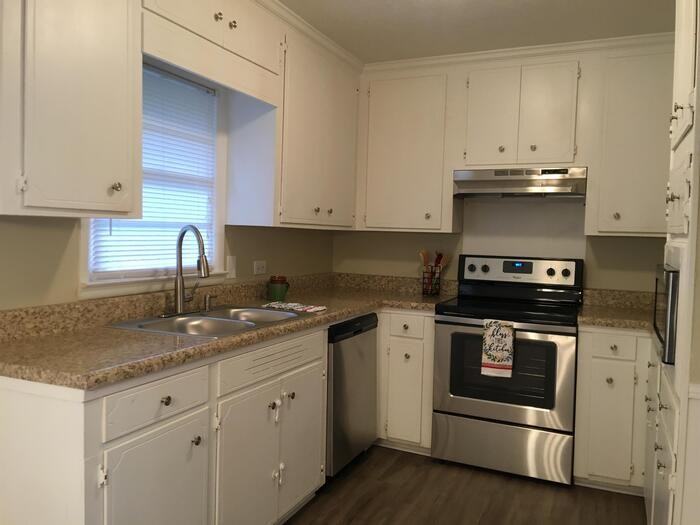 183 N 5th Ave - Photo 3 of 13