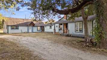 featured image of 8111 S Fm 2038