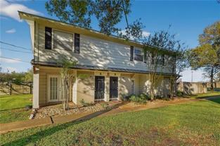 1400 Summit St #B - Photo 1 of 1