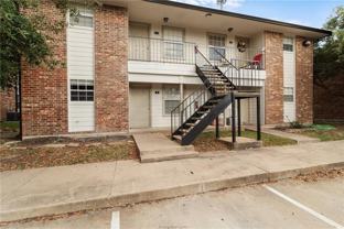 2100 Southwood Dr #4 - Photo 1 of 1