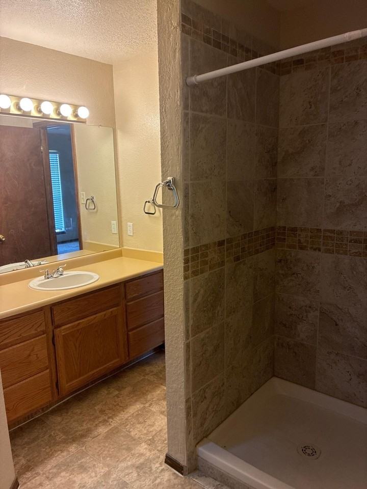 5432 Pepperwood Ct Nw - Photo 6 of 7