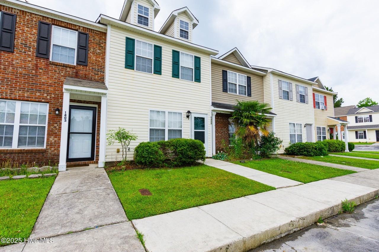 1405 Timberlake Trl - Photo 3 of 26