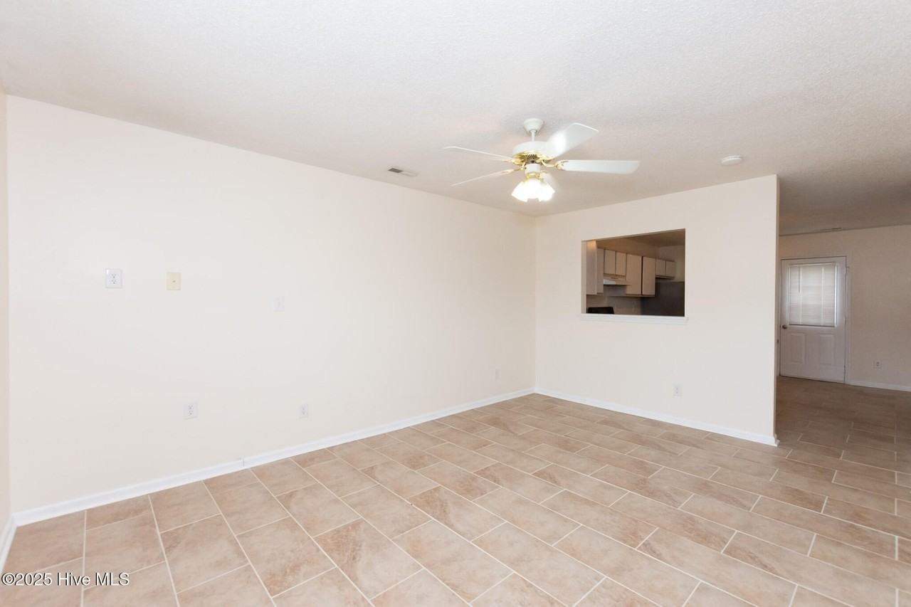 1405 Timberlake Trl - Photo 6 of 26