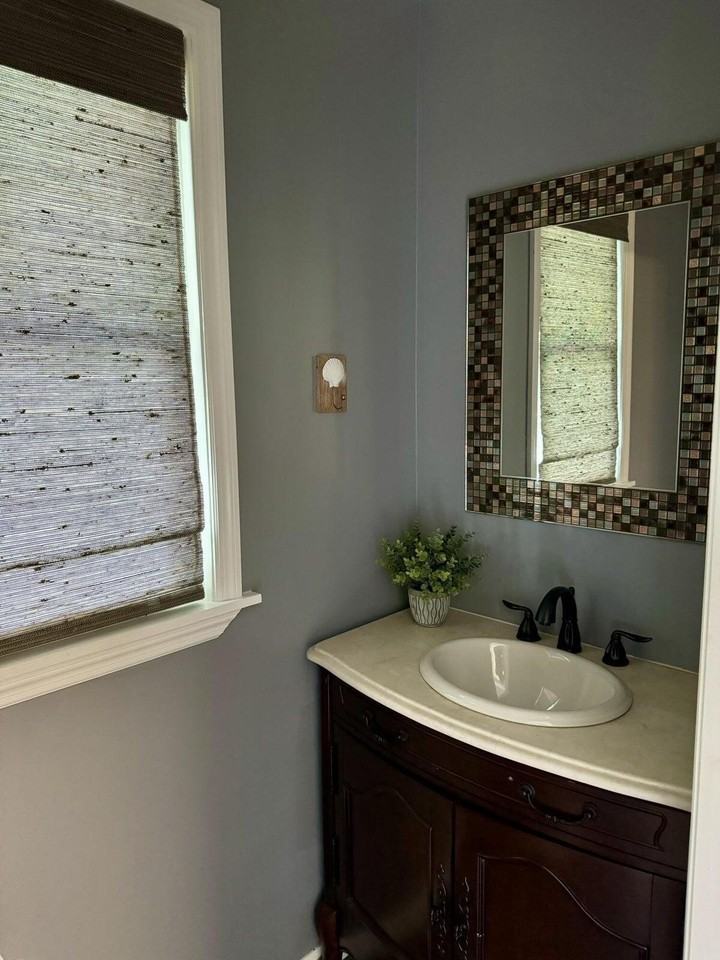 12 Kingfisher Ln - Photo 7 of 15