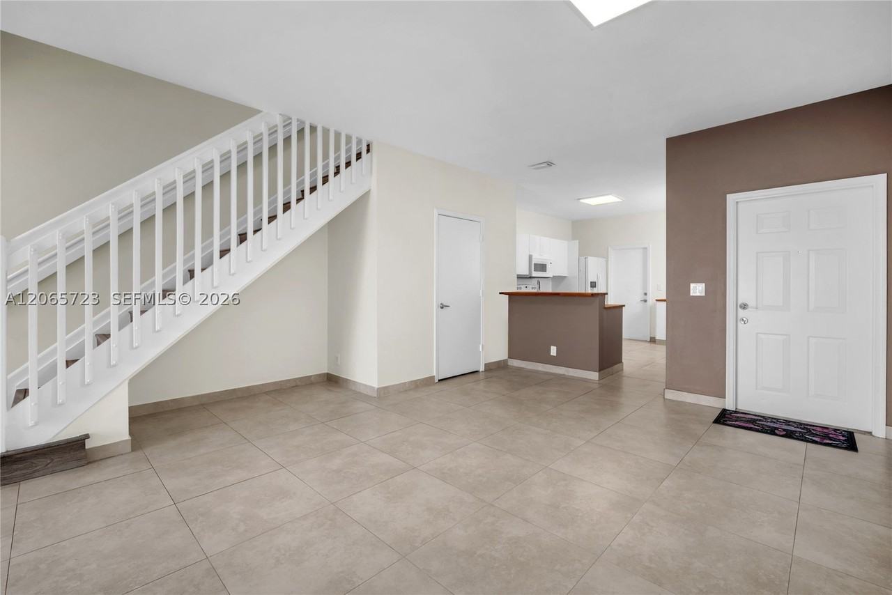 3698 San Simeon Cir - Photo 3 of 28