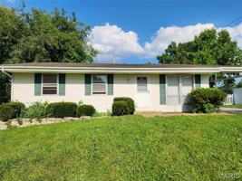 featured image of 702 Vendome Ln