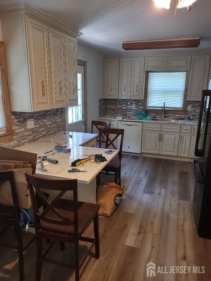 204 Marlin Dr - Photo 3 of 13