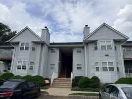 featured image of 343 Ventnor Ct