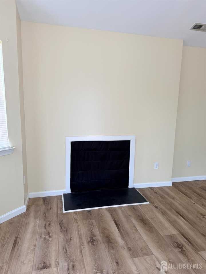 343 Ventnor Ct - Photo 5 of 24