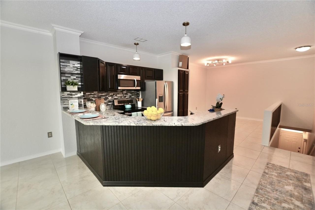 858 Normandy Trace Rd - Photo 6 of 48