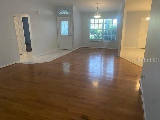 7050 Woodibis Dr - Photo 4 of 34