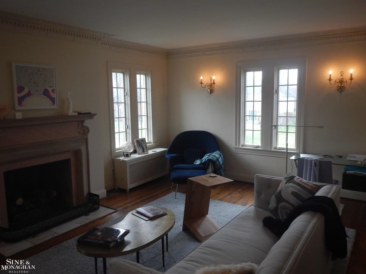 752 Trombley Rd - Photo 5 of 16