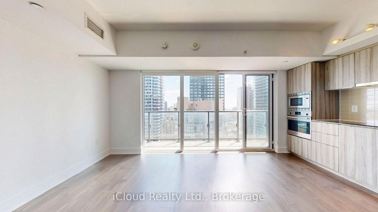 955 Bay Street #2818 - Photo 3 of 14