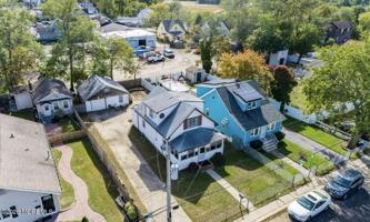 featured image of 78 Manning Pl