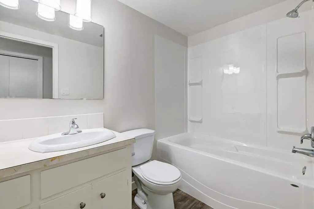 Allen Apartments - Photo 6 of 19
