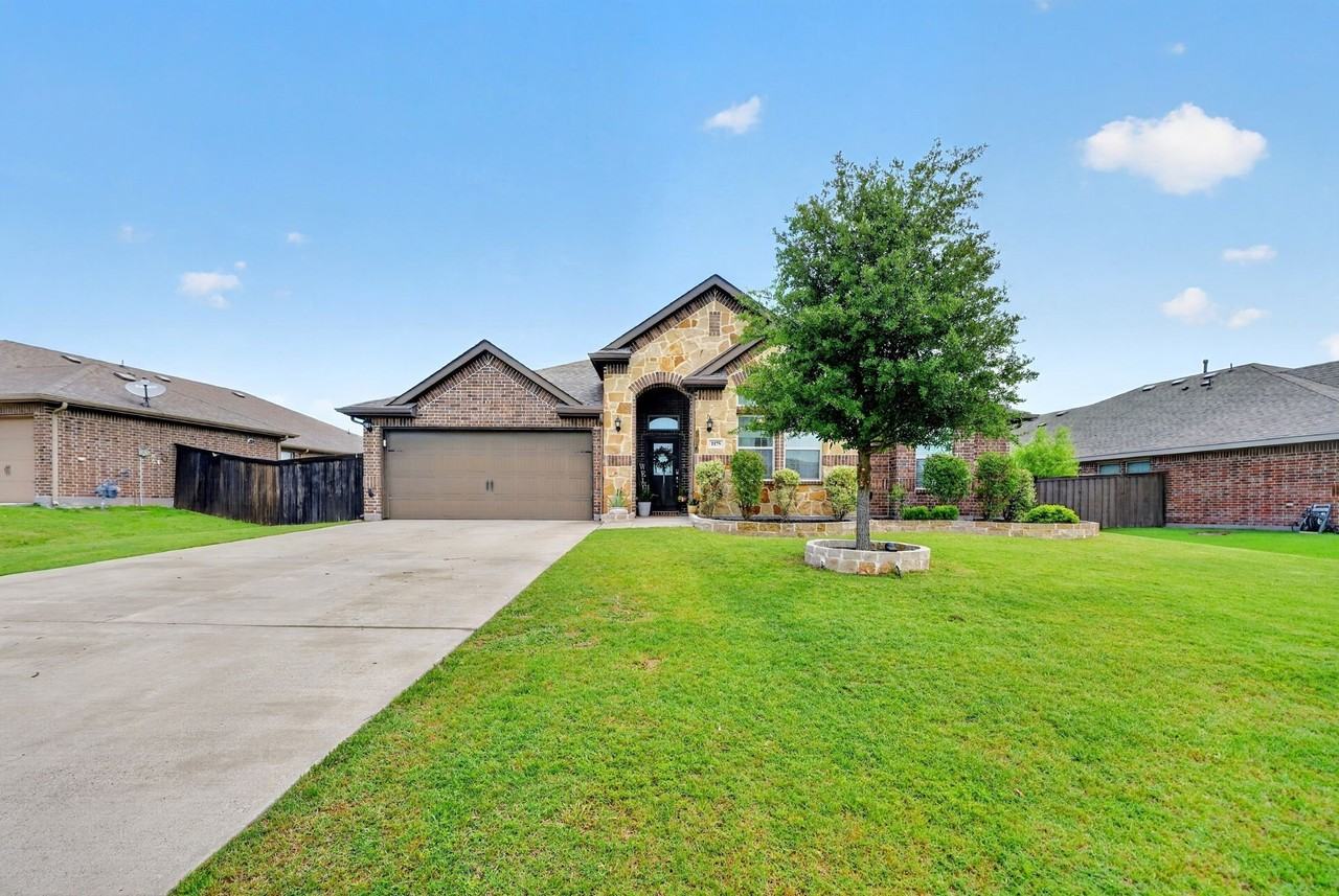 1175 Waterscape Blvd - Photo 4 of 36