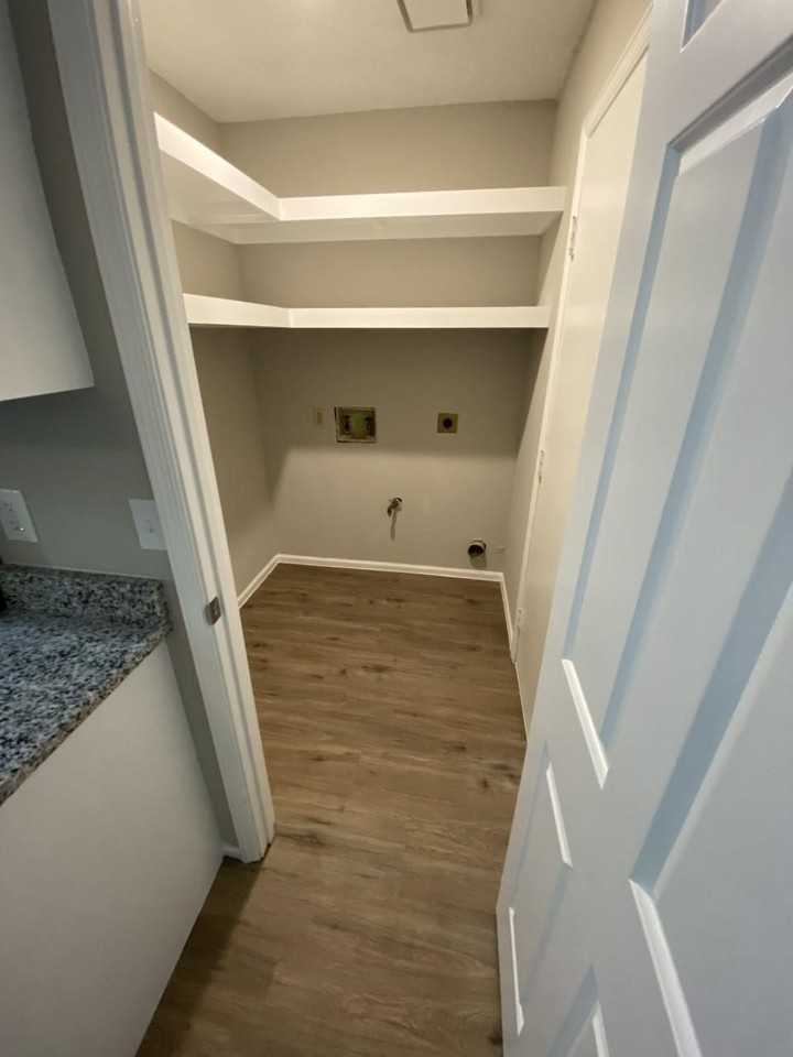 1105 Montclair Dr - Photo 6 of 13