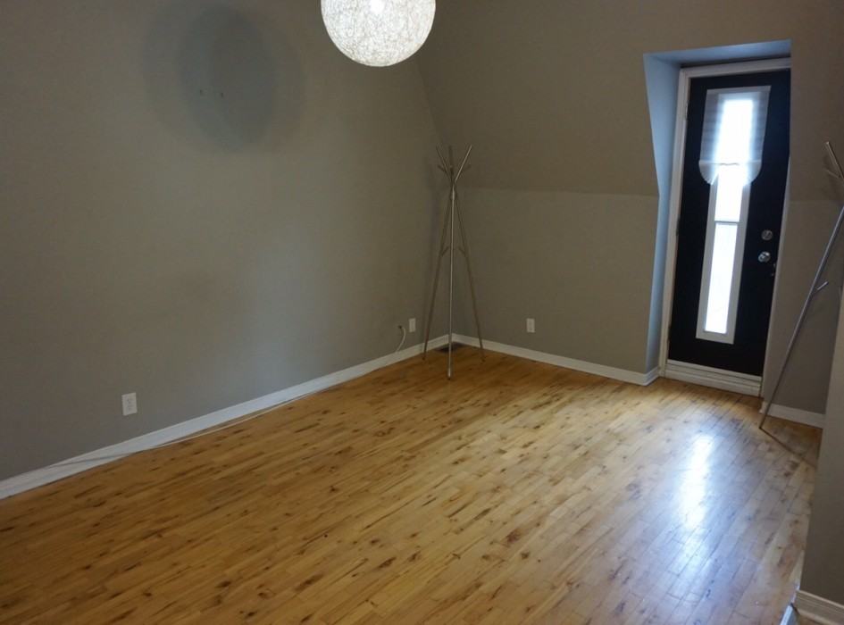 66 Russell Ave. - Photo 6 of 15