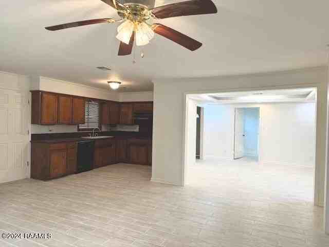 108 Notre Dame Dr - Photo 4 of 19