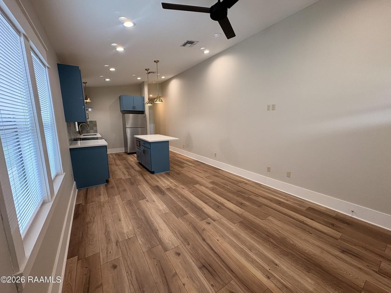 612 E Vermilion St #A - Photo 5 of 23