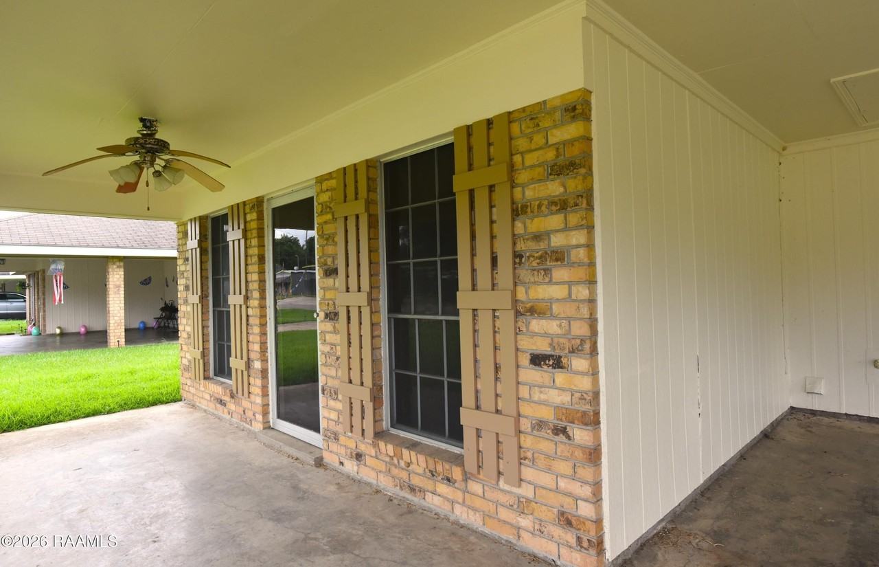 107 Nova Scotia Dr - Photo 2 of 18