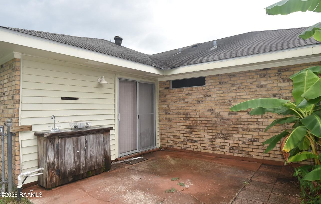 107 Nova Scotia Dr - Photo 3 of 18