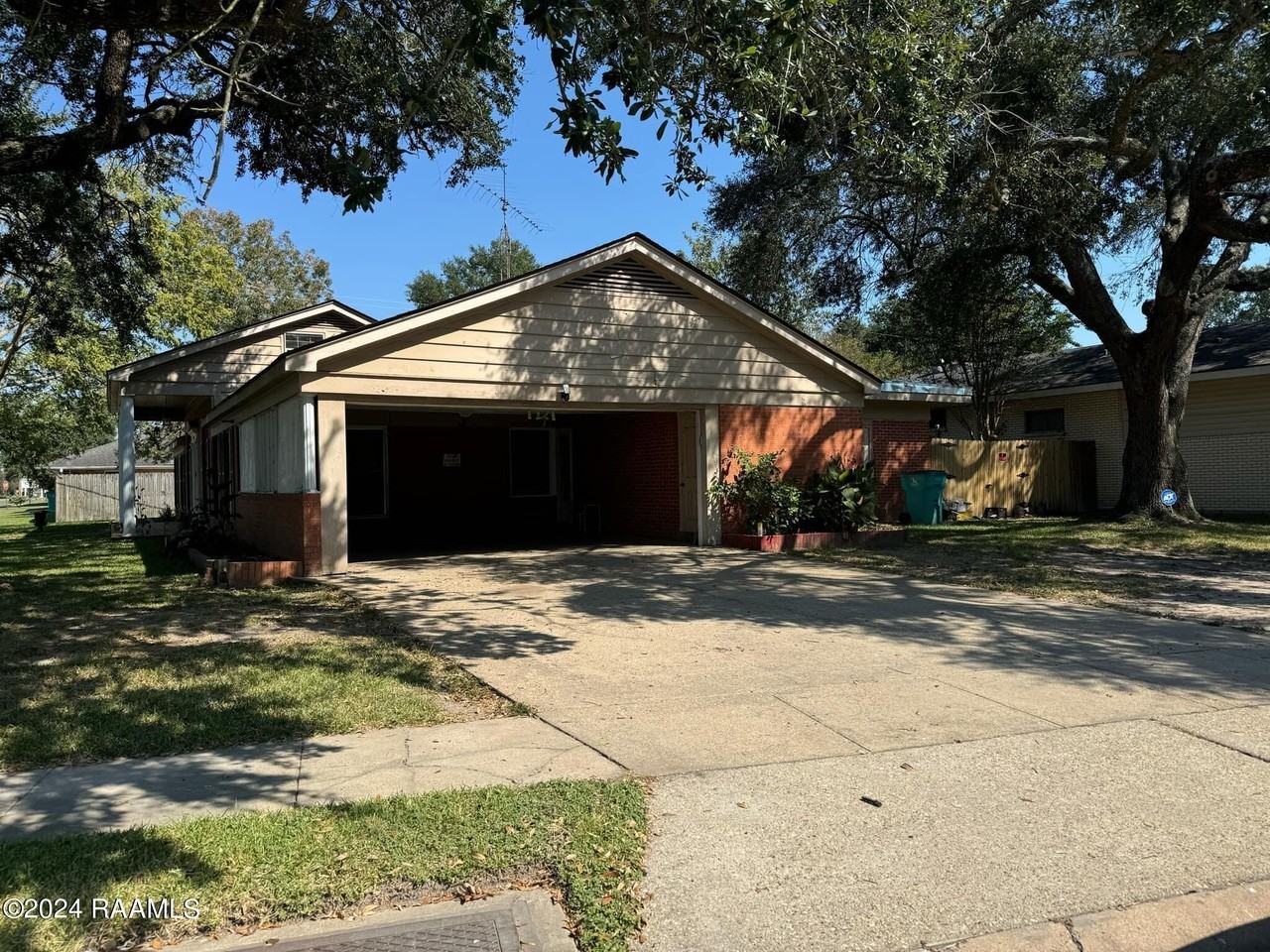 1519 Jasmine Dr - Photo 3 of 19