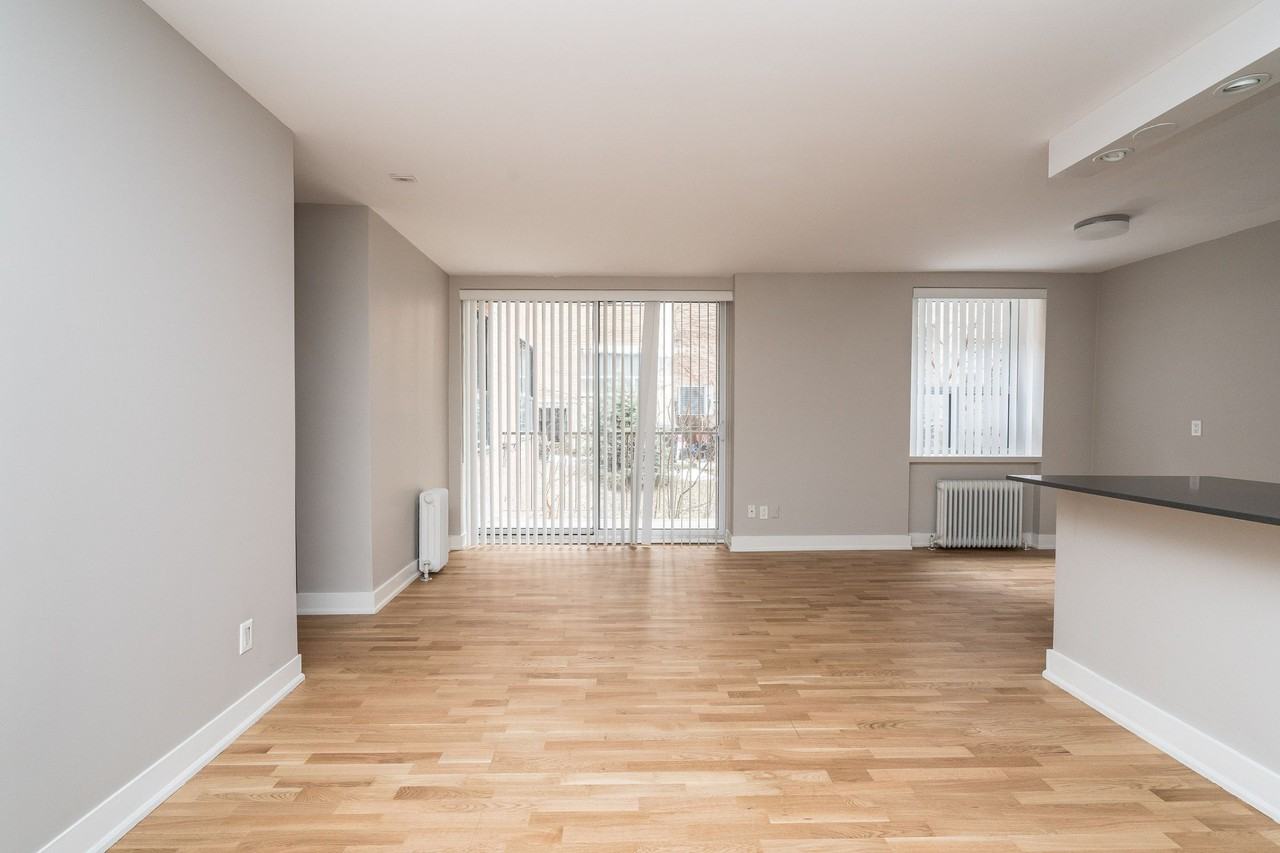 501 Kingston Road - Photo 5 of 39