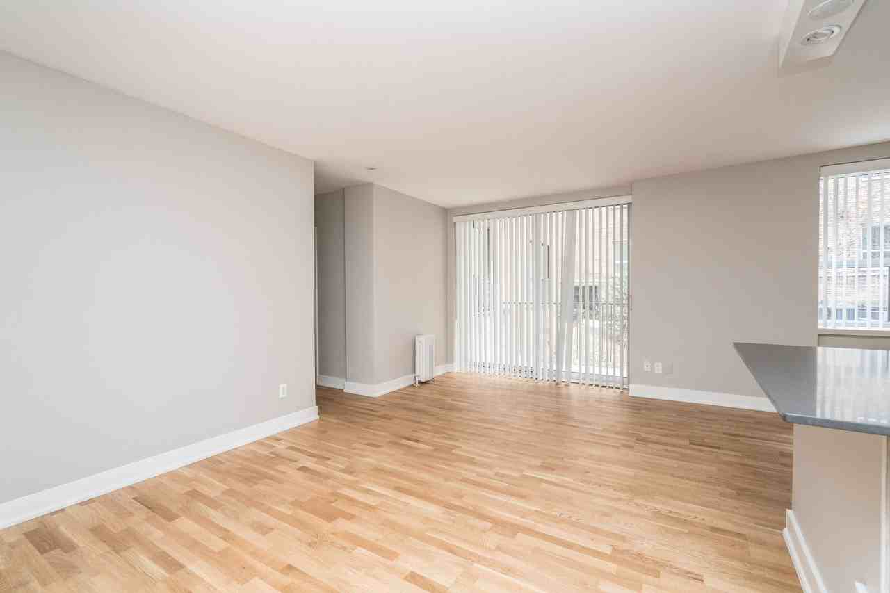 501 Kingston Road - Photo 6 of 39