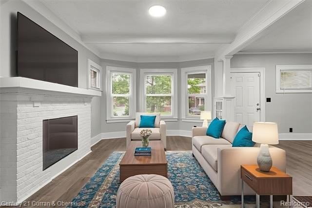 4115 Montgomery St - Photo 3 of 31