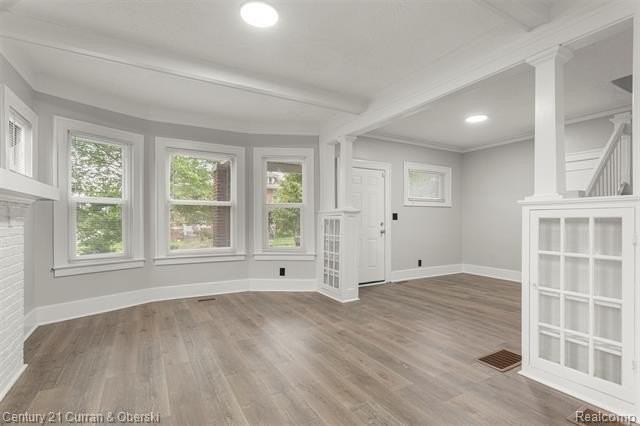 4115 Montgomery St - Photo 4 of 31