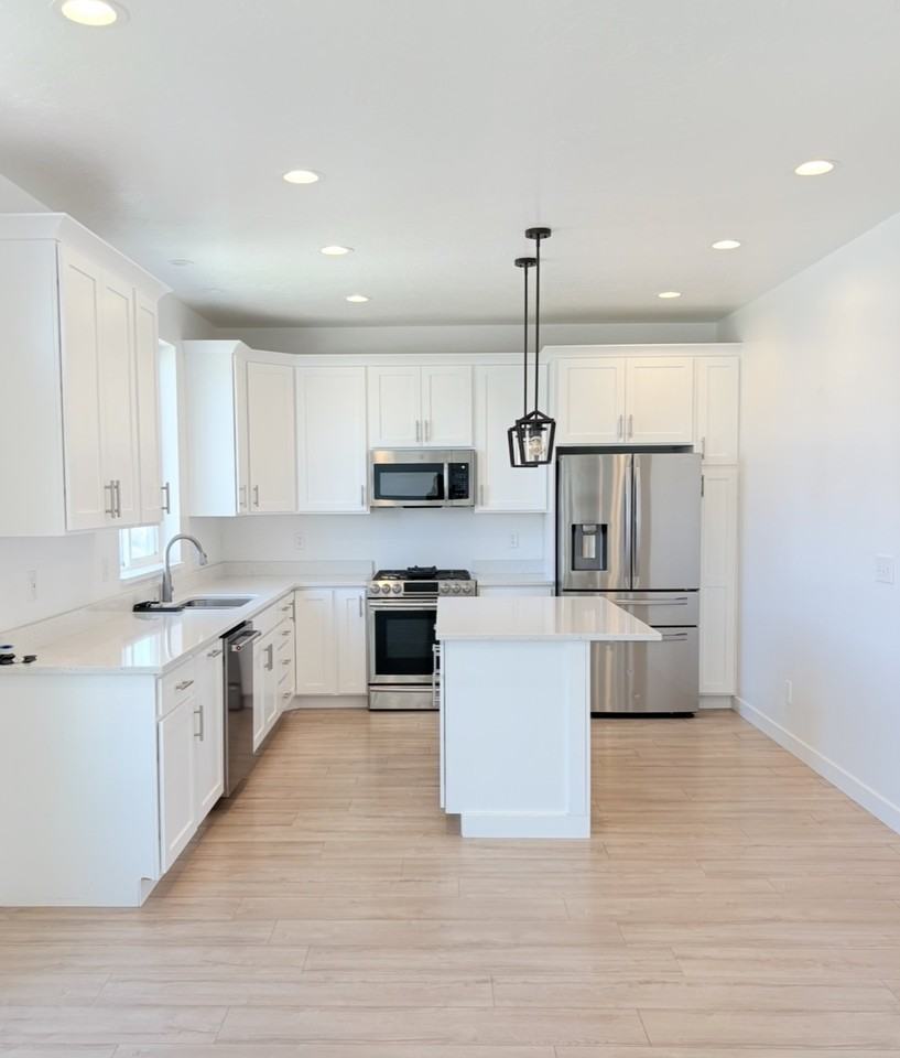 2693 E Gambel Oaks Dr #1 - Photo 4 of 48