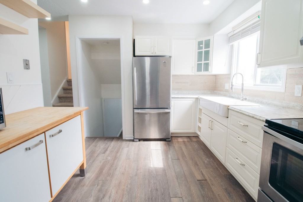 6568 Harmony Ave - Photo 2 of 15