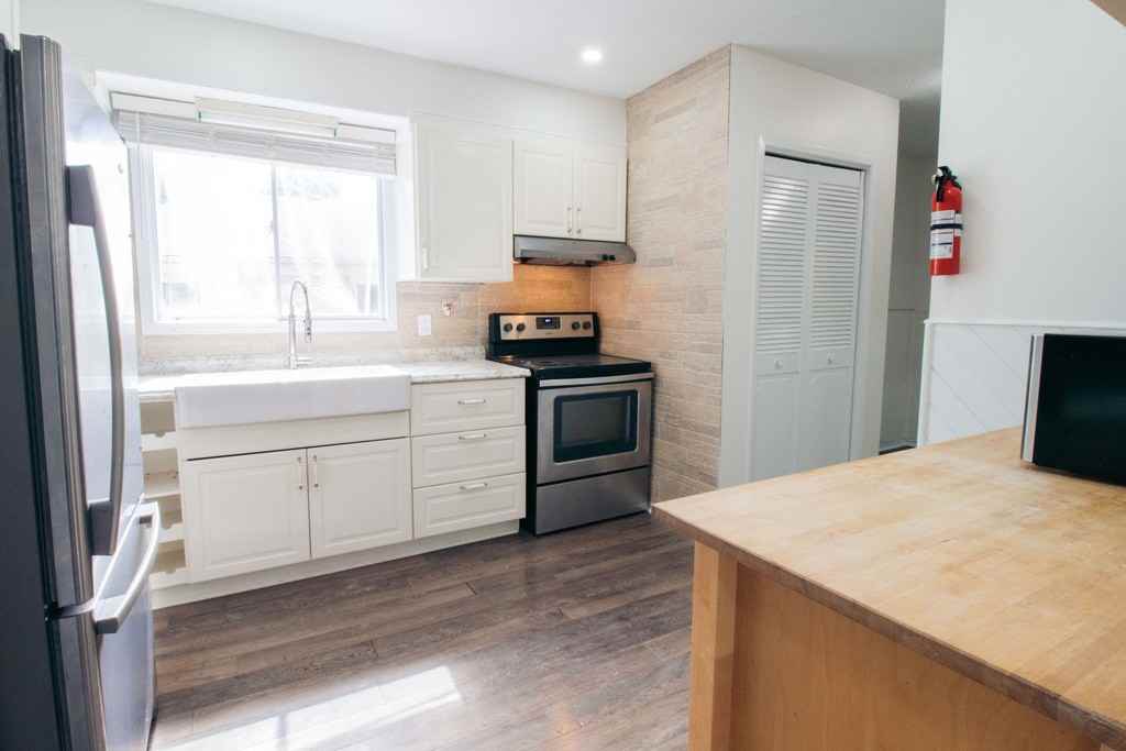 6568 Harmony Ave - Photo 3 of 15