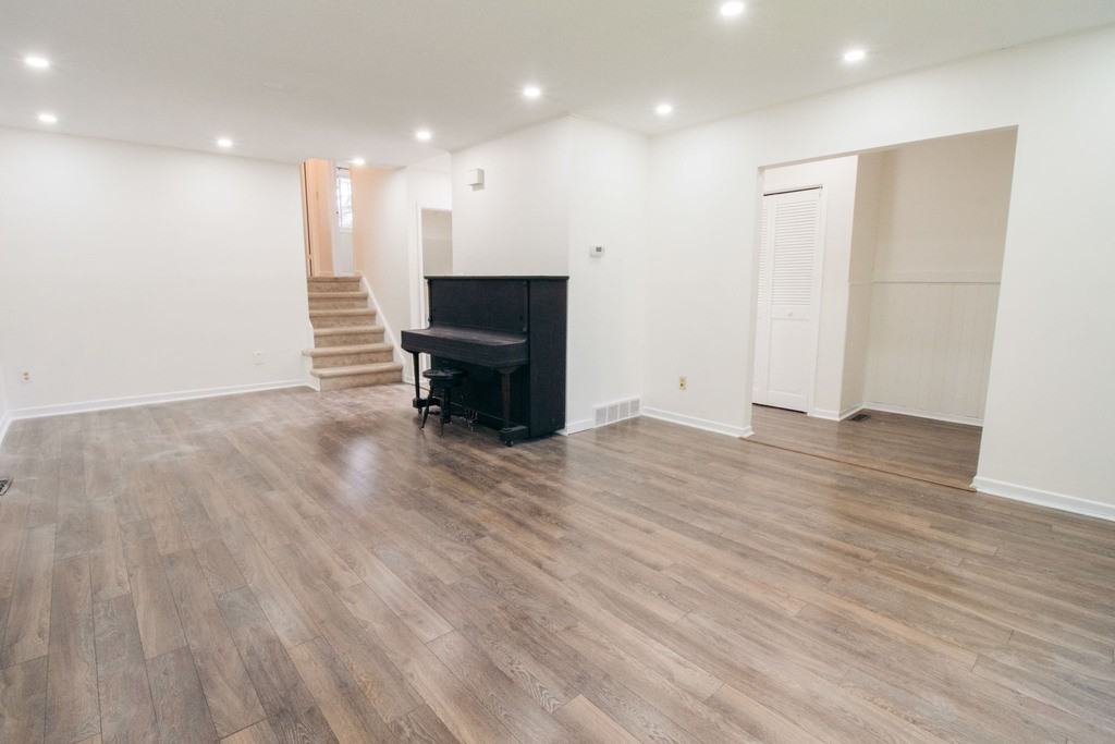 6568 Harmony Ave - Photo 5 of 15