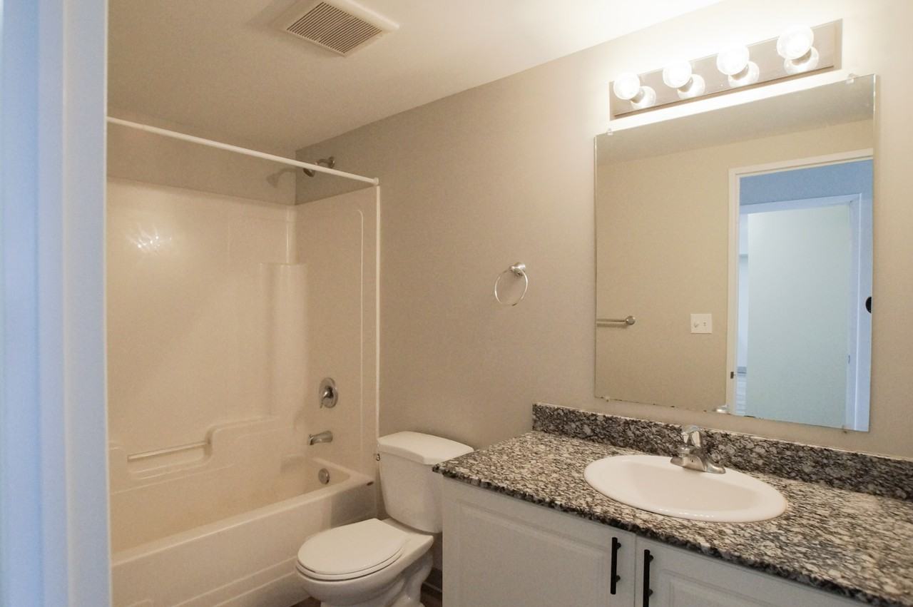Auburn Terraces - Photo 6 of 11