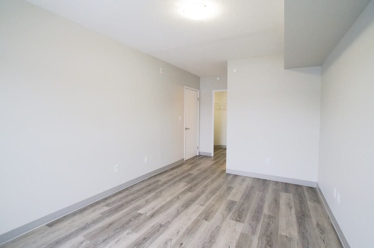 Auburn Terraces - Photo 7 of 11