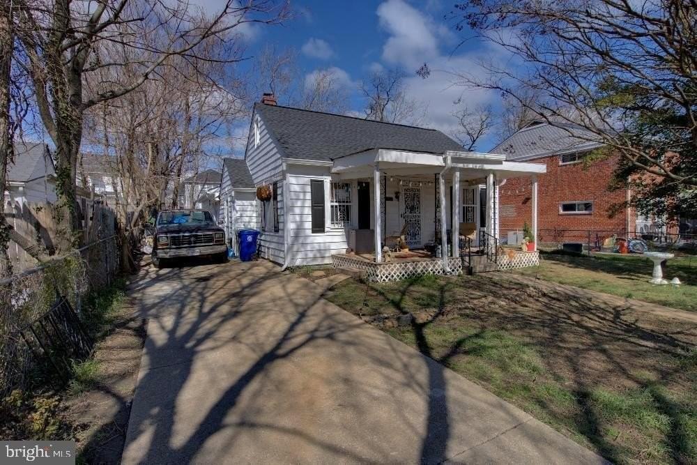 2924 Virginia Ave - Photo 3 of 37