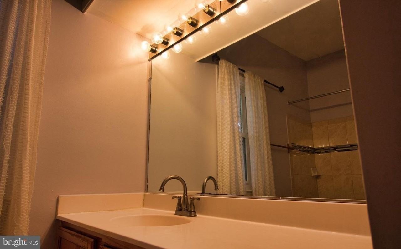 5901 Saint Giles Way - Photo 2 of 24