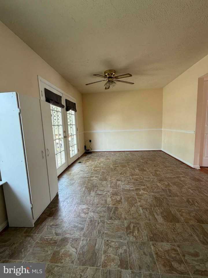 102 Cabin Ct - Photo 5 of 17