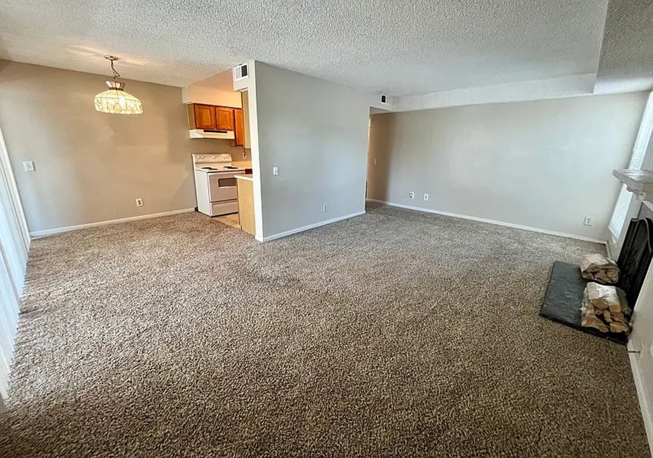 15252 E Hampden Cir #G8 - Photo 3 of 16