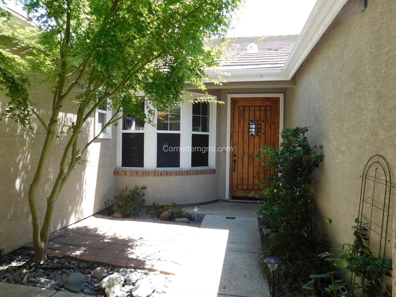 231 Lanfranco Cir - Photo 2 of 24